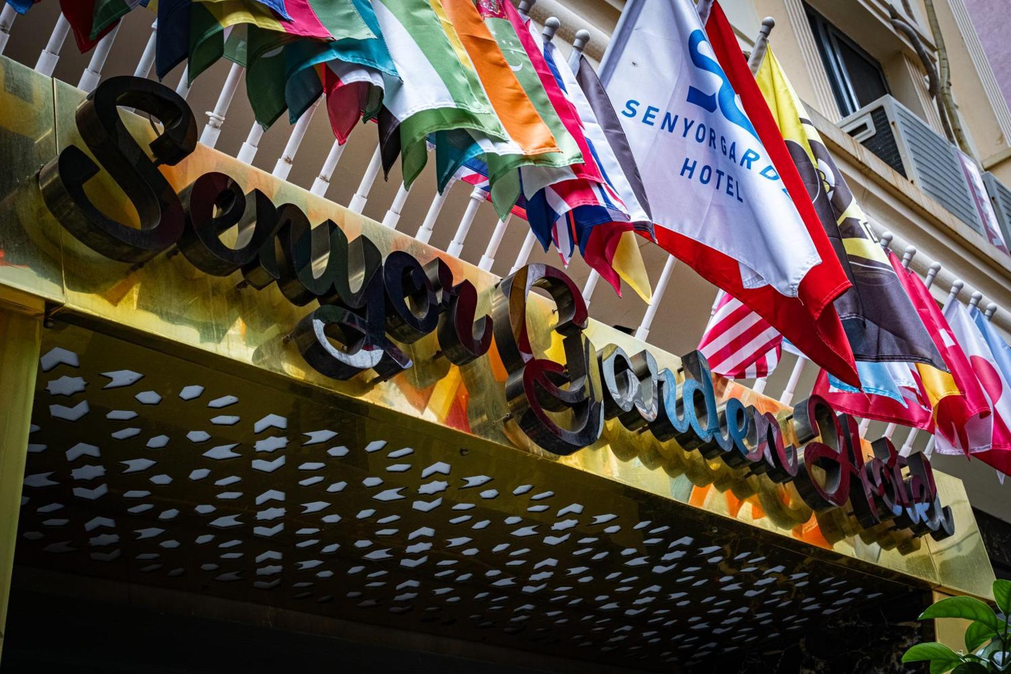 Senyor Garden Hotel Istanbul Bagian luar foto